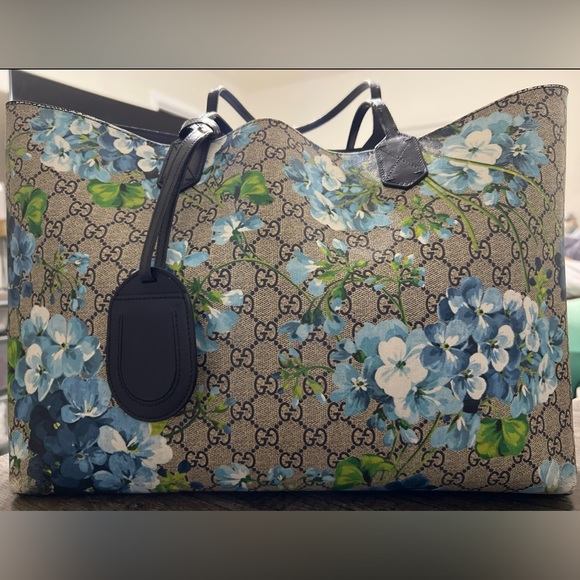 Gucci Reversible GG Supreme Coated Canvas - Blue Blooms - Picture 1 of 11